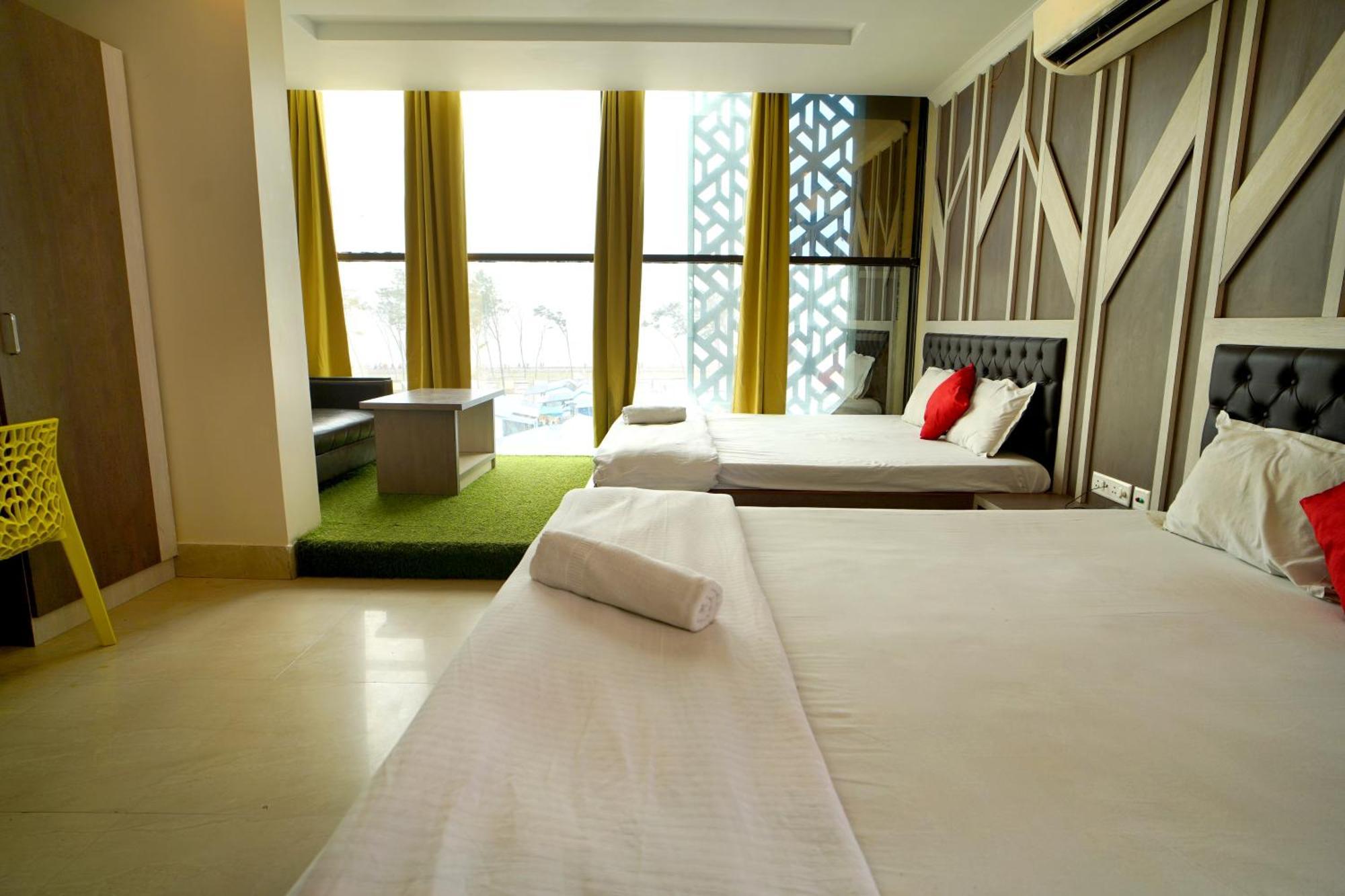 Royal Sea View !! Beach Front With Free Wifi !! 디가 외부 사진