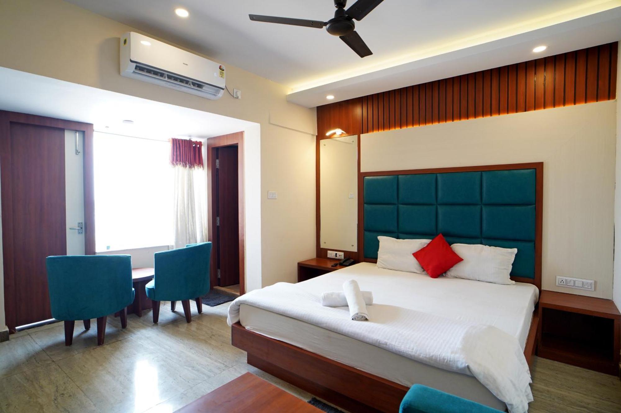 Royal Sea View !! Beach Front With Free Wifi !! 디가 외부 사진