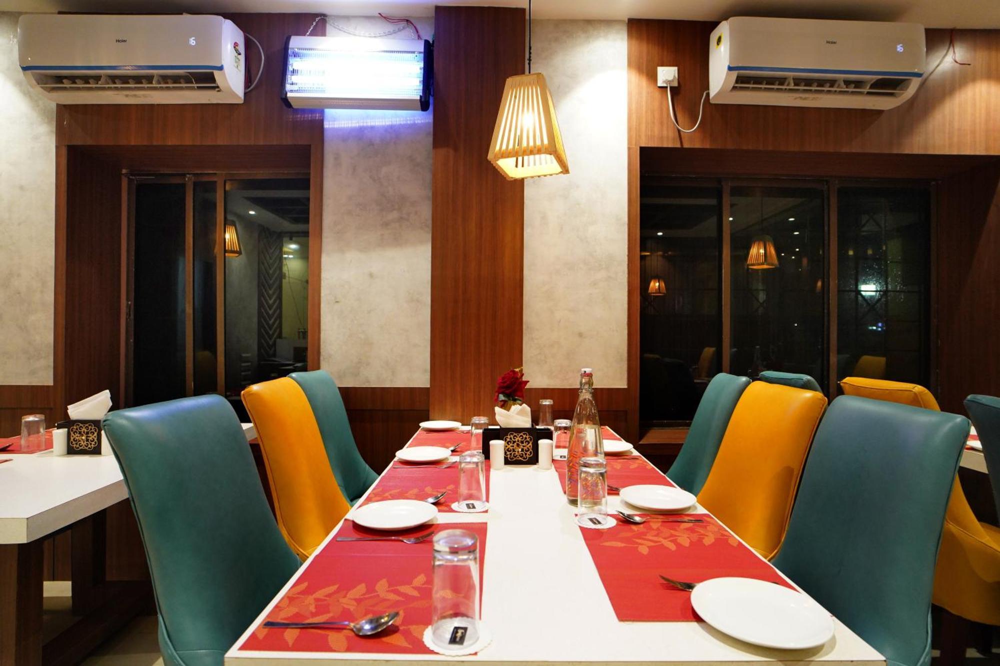 Royal Sea View !! Beach Front With Free Wifi !! 디가 외부 사진